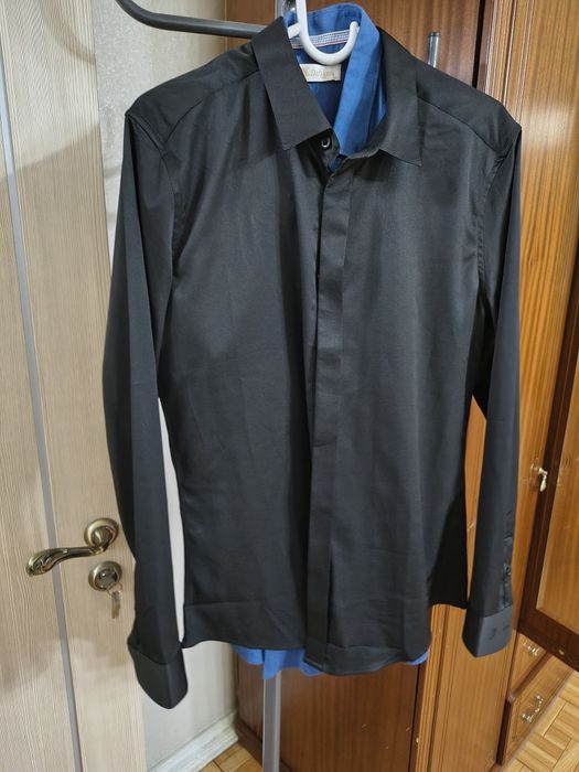 Рубашка черная классическая