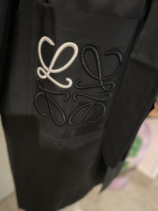 Trench femei, Loewe