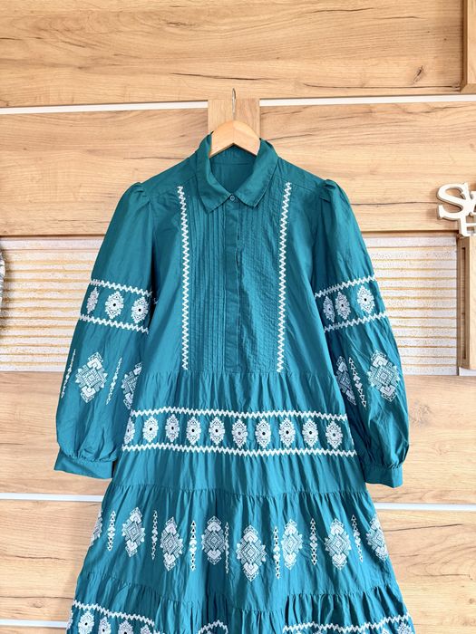 Разкошна лятна бохо рокля Zara