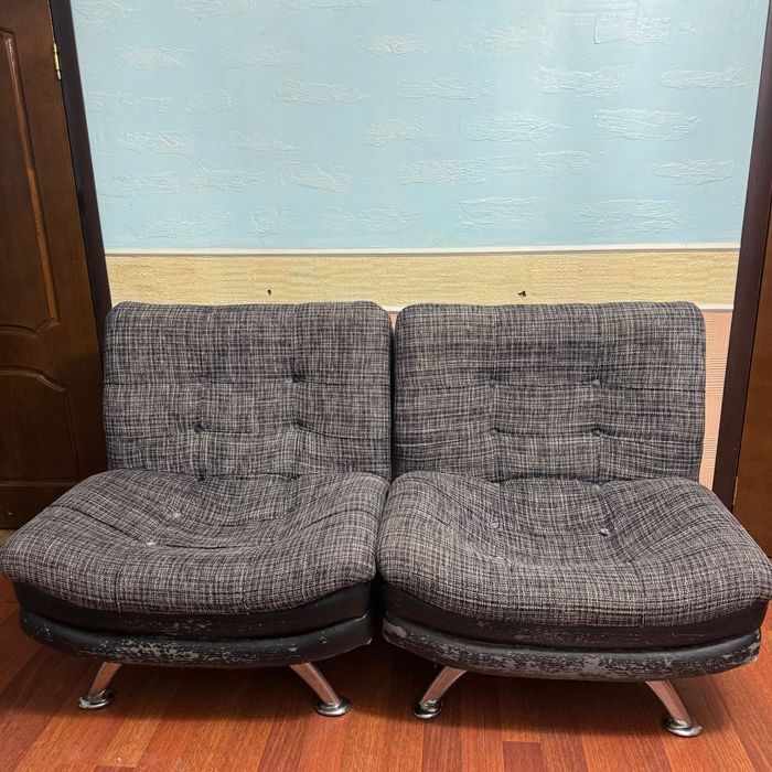 Срочно! Диван с 2 креслами