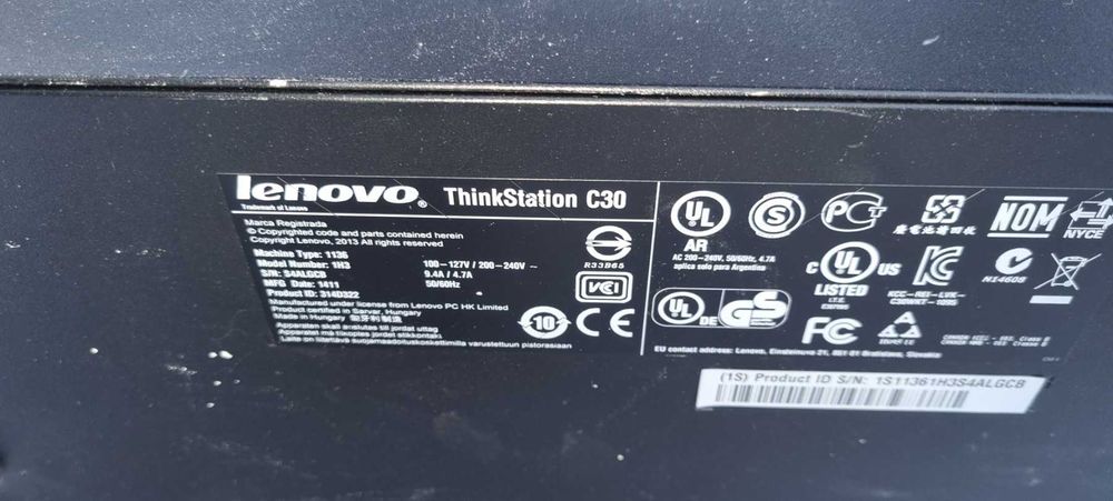 Компютър LENOVO C30 работна станция 2бр 10ядрени процесора мега мощен 16рам
