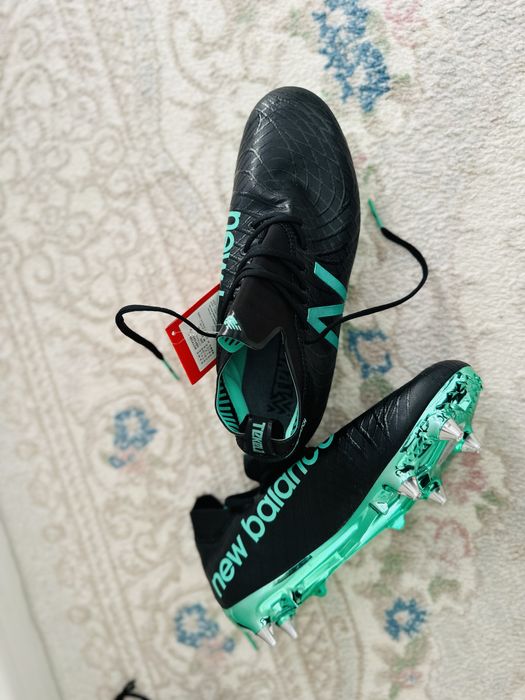 бутсы New Balance (размер 40 )