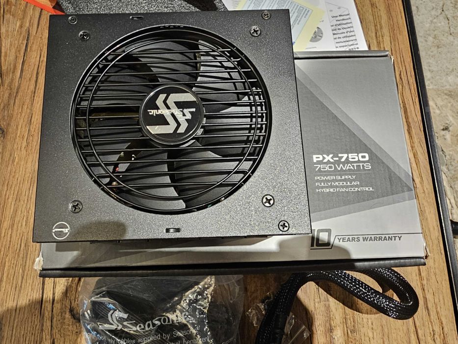 Sursa Seasonic Focus 750w 80 Plus Platinum