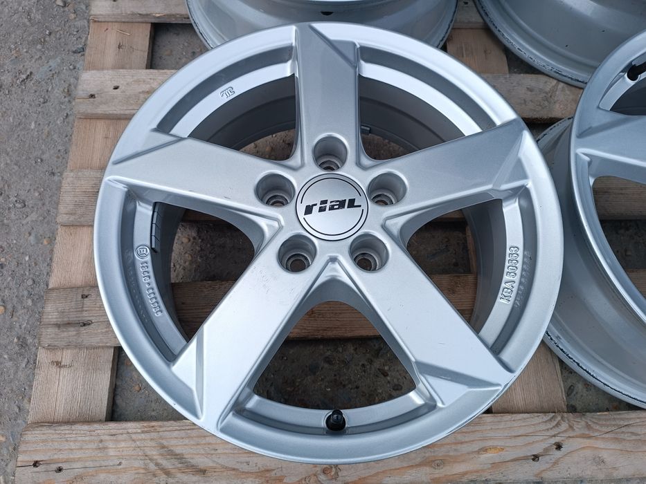 Лети джанти 16ки 5х112 Rial