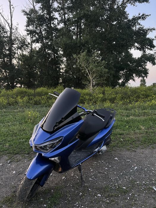 Продам скутер макси