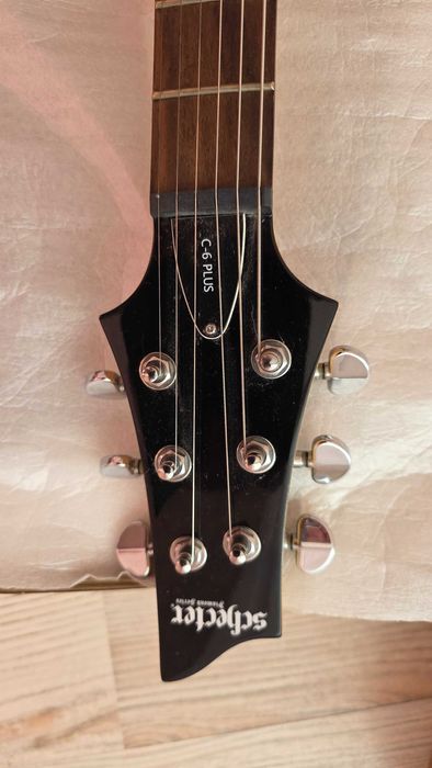 Электрогитара  SCHECTER