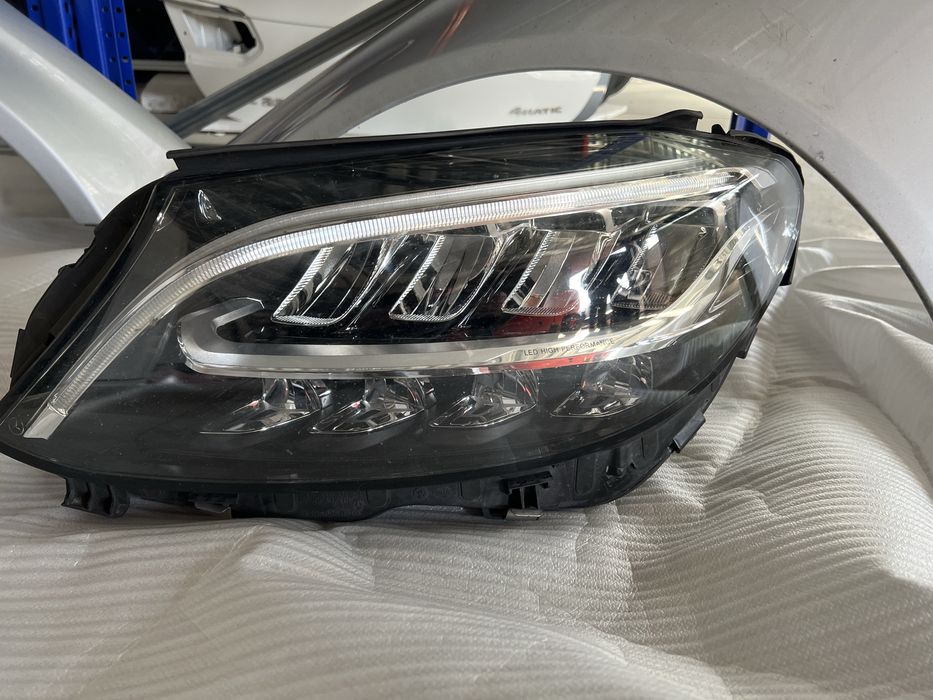 Mercedes C class/Ц класа W205 Facelift фар/фарове