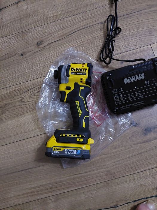 Bormasina impact DCF850