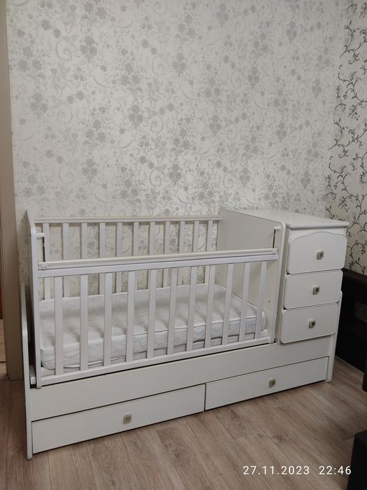 Кроватка детская