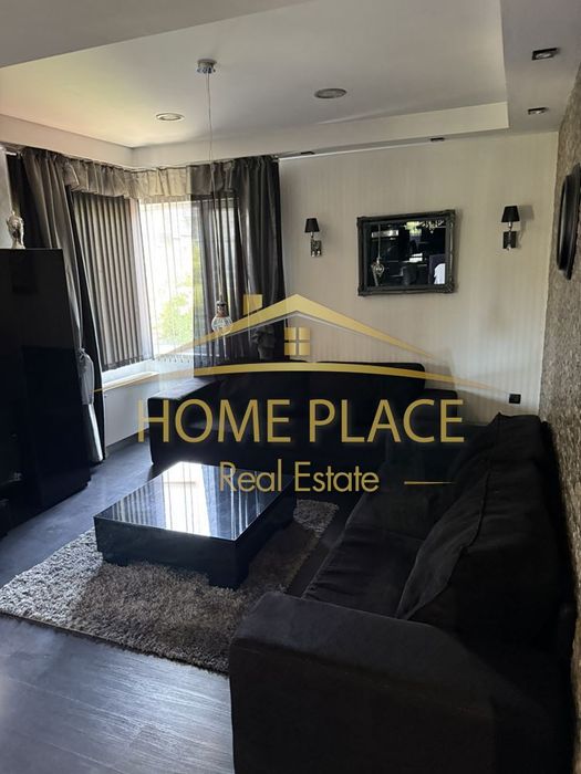 Дава се под наем Тристаен апартамент в Варна, Център - 100 кв.м за 1396.38 € - Снимка #2