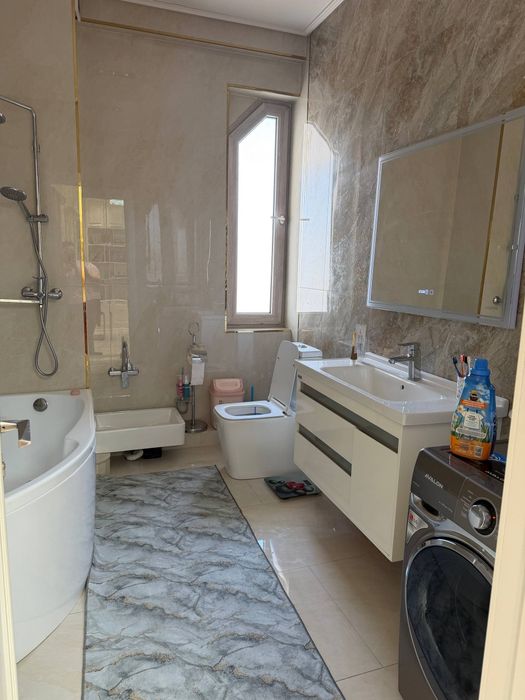 Beruniy metroda  dom sotiladi