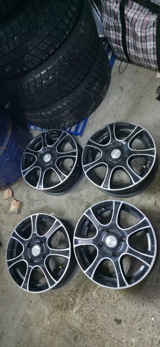 Продам диски литые на 15