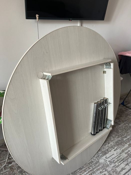 Продам круглый стол