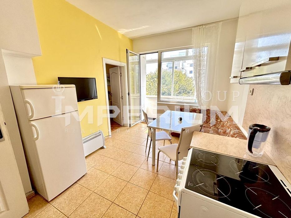 Дава се под наем Тристаен апартамент в Варна, Център - 85 кв.м за 510 € - Снимка #6