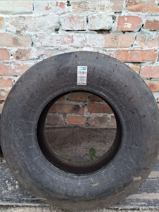 Покрышки шины 9,5L-15SL