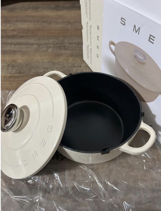Чугунный казан от SMEG