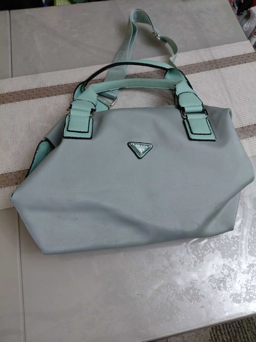 Vand geanta prada