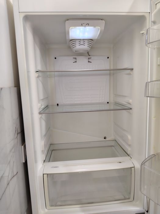 Холодильник - 2 м