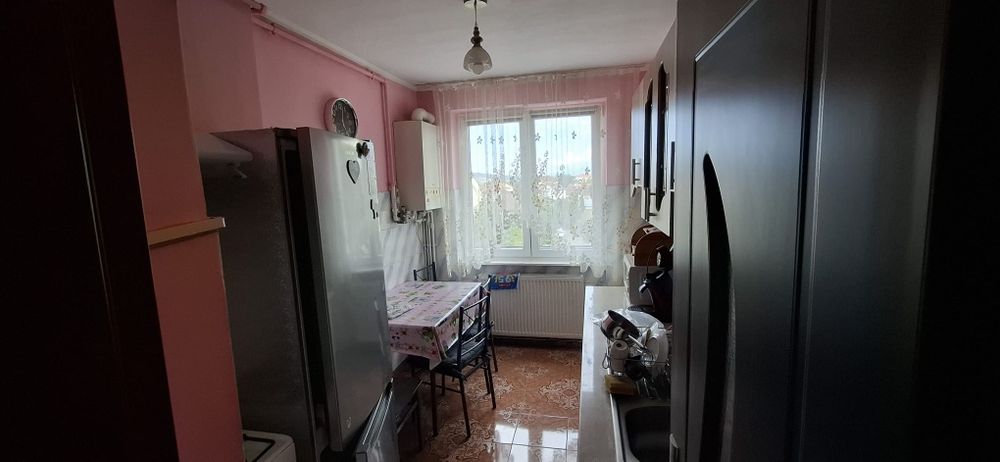Apartament 2 camere de închiriat