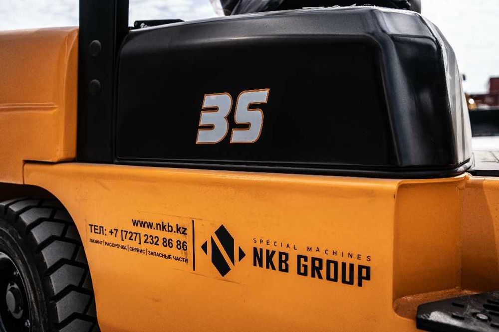 Вилочный погрузчик 3 тонны