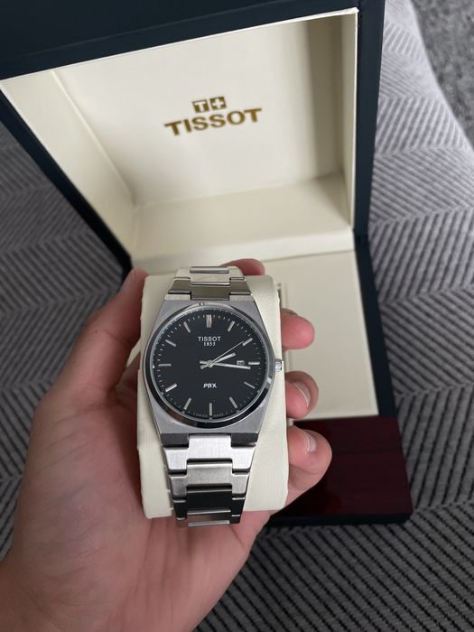 Продам Tissot часы