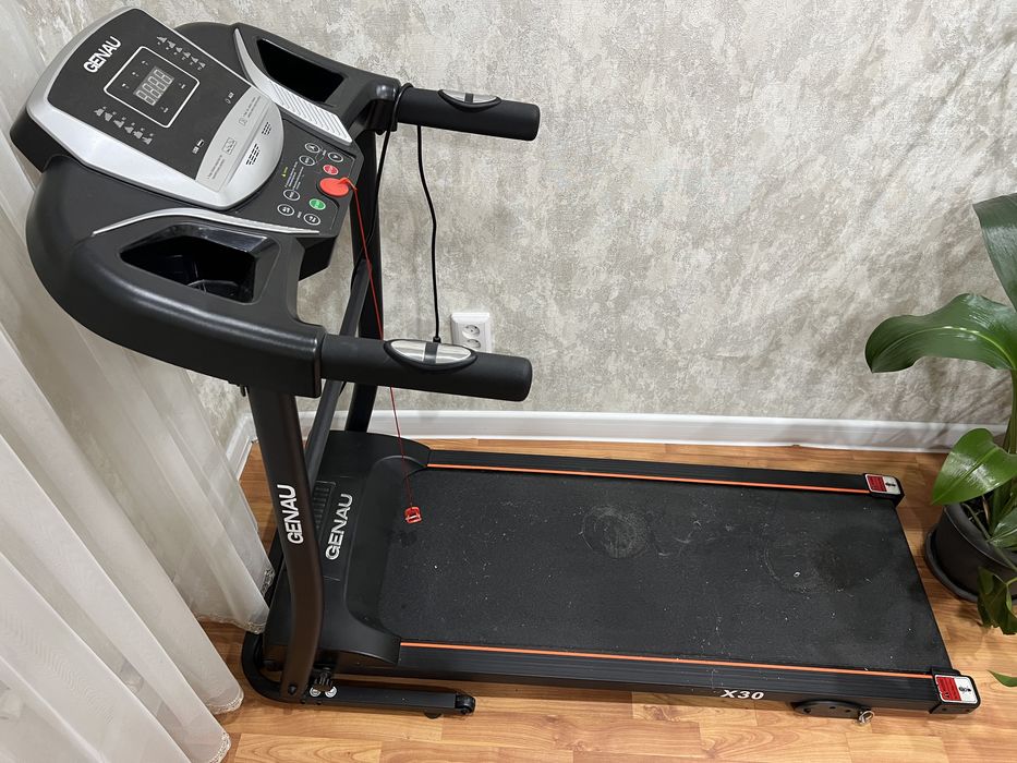 Продам беговую дорожку