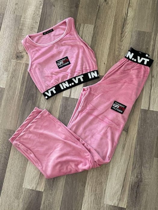 Compleu dama diferite modele