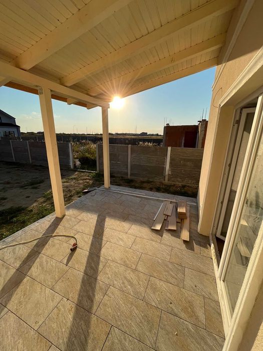 Proprietar vand 1/2 duplex