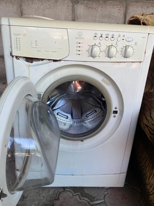 Продам стиральную машинку