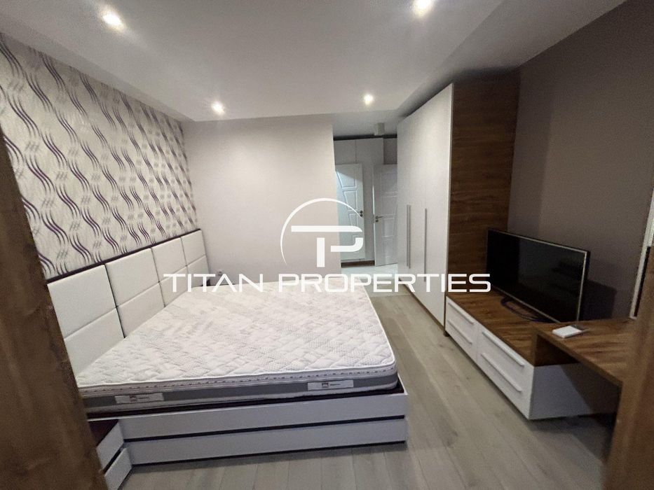 Дава се под наем Тристаен апартамент в Бургас, Братя Миладинови - 105 кв.м за 612 € - Снимка #4