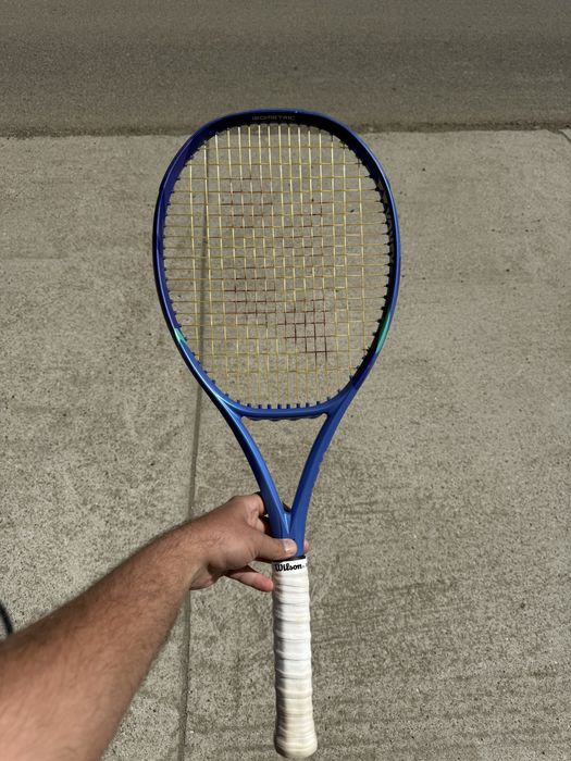 Vand racheta tenis yonex ezone 98 tour