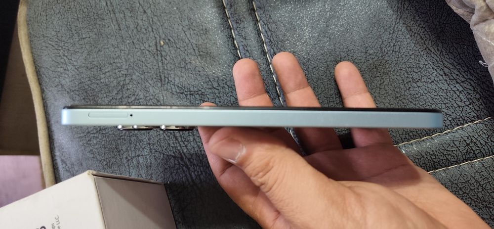 Redmi 13 8/256 дисплей сломан