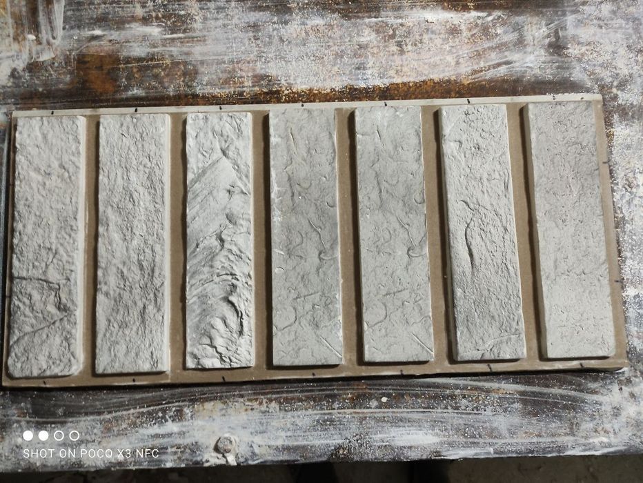 Продаются силиконовые формы для заливки декоративных камней,3D панелей