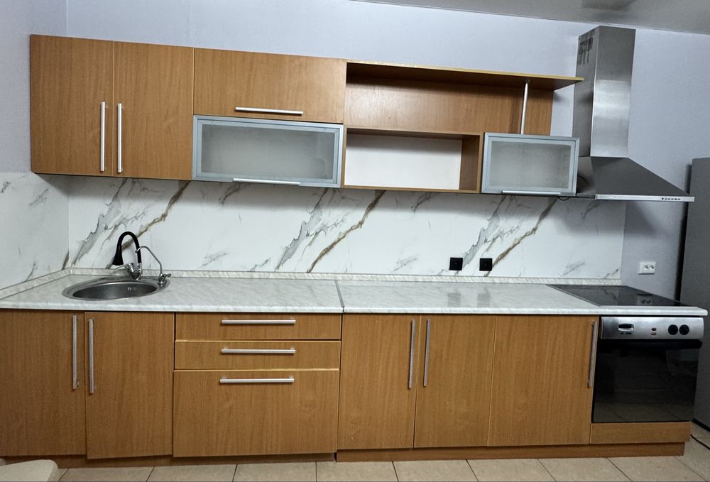 Продам Кухонный гарнитур