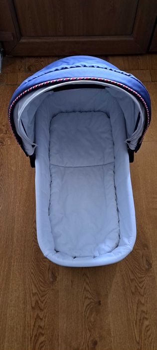 Vand cărucior 3 în 1