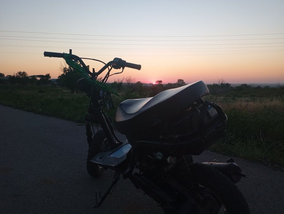 Продам мопед м8.