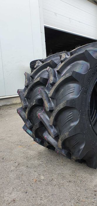 280/70R16 cauciucuri agricole radiale pentru fata tractoare 4x4 1KZX