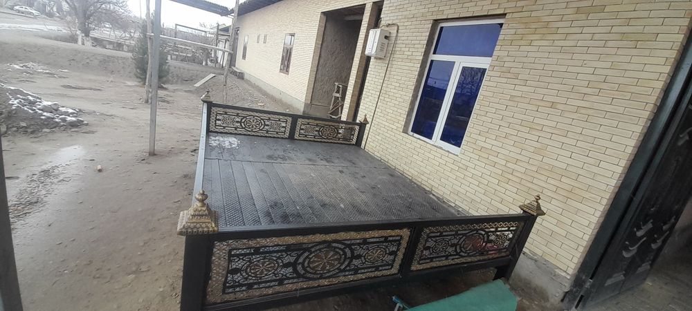 Kravat 250,300 3 yil kafolati bilan