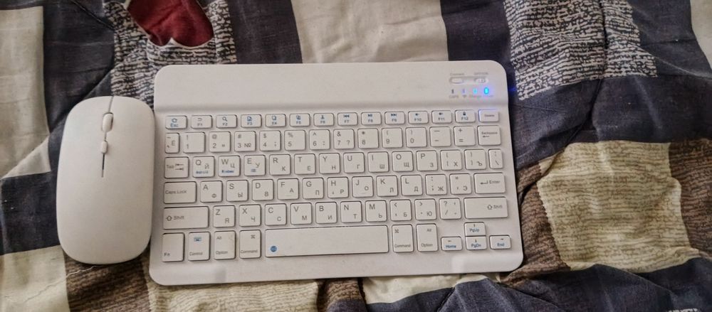 Клавиатура для телефона и планшета блитуз