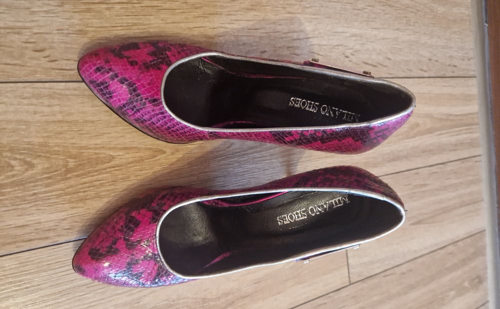 Сандали на Steve Madden,боти Gianni, 37,лилави обувки