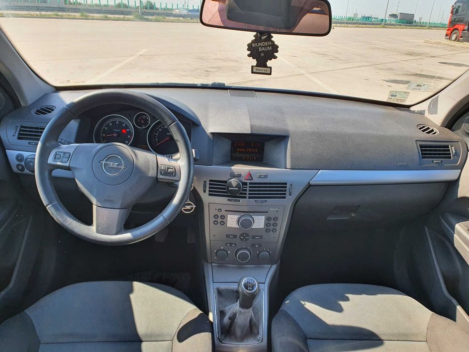Opel Astra H 1.6 benzină, 105 CP, 2006, 148.020 km