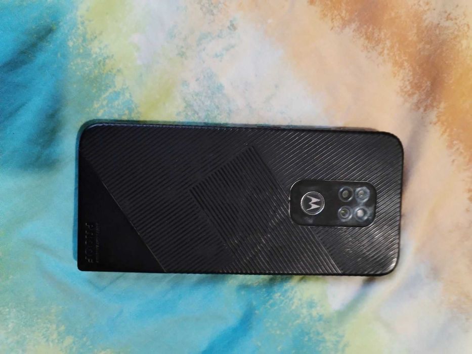 Motorola Defy - Може да се ползва, чисто нова батерия!