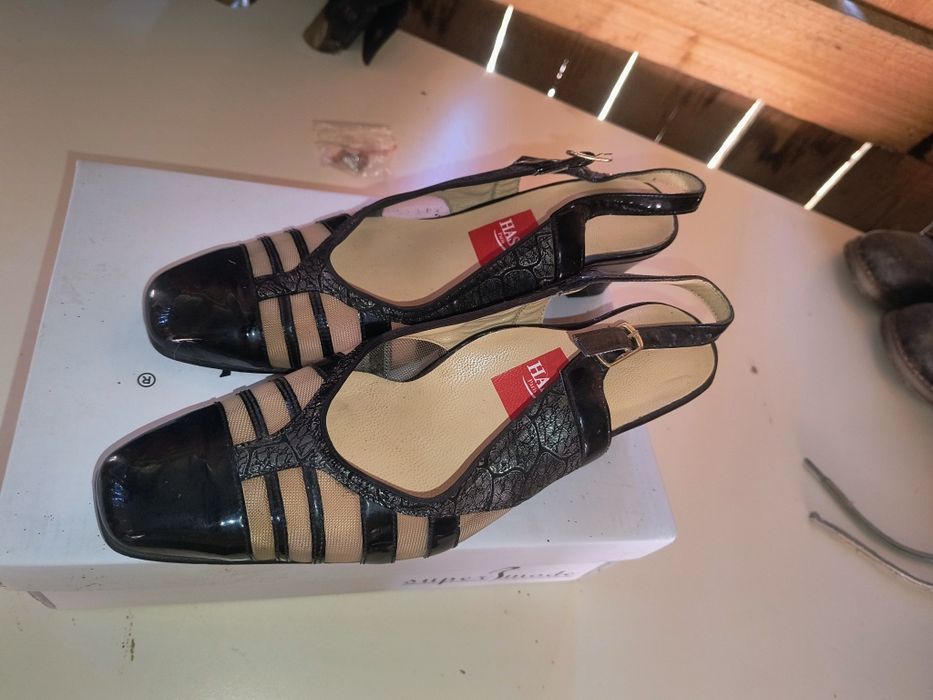 De vânzare pantofi dama la 25 lei