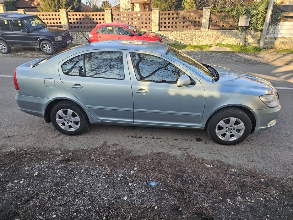 Skoda Octavia 2 FL berlina, 2.0 TDI, cutie automata DSG