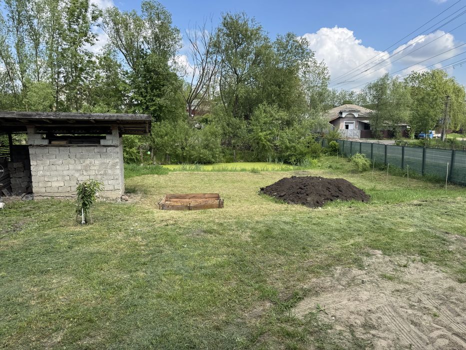 Casa in Brehuiesti, garaj si anexe 1.800mp teren si iaz