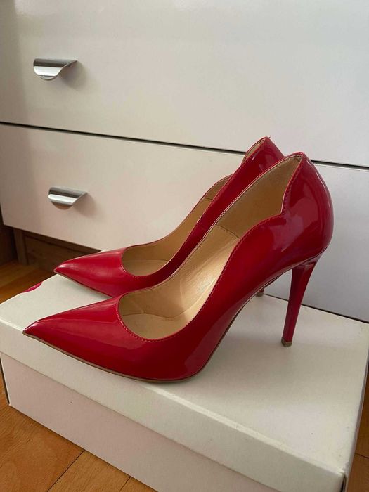 Дамски обувки на ток / Дамски токчета