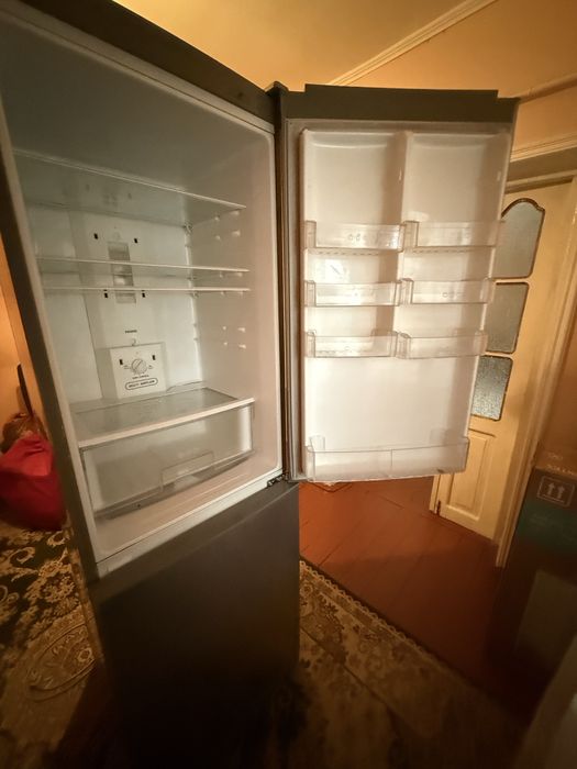 Холодильник  срочно