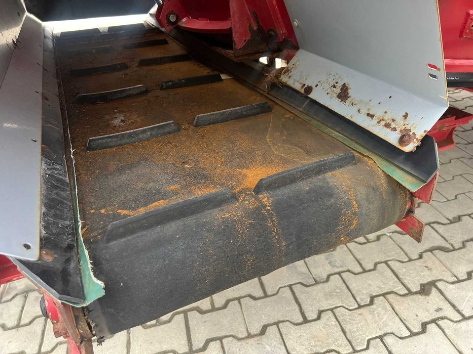 Remorca tehnologica / furajera BVL - 12 m³  ( electric si hidraulic )