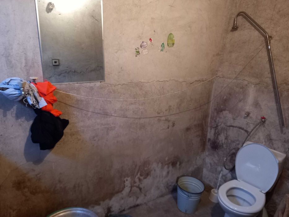 Къща с двор супер център с.Елшица