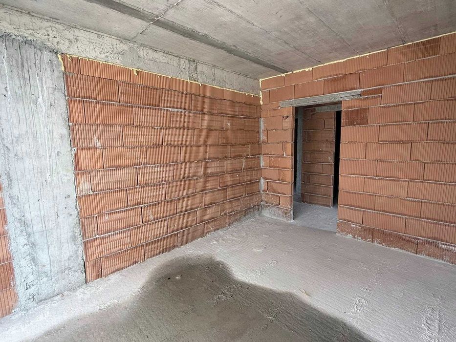 Продава се Тристаен апартамент в Търговище, Център - 105 кв.м за 996 €/кв.м - Снимка #4